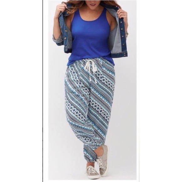 Lane Bryant Pants - LANE BRYANT blue Aztec print joggers